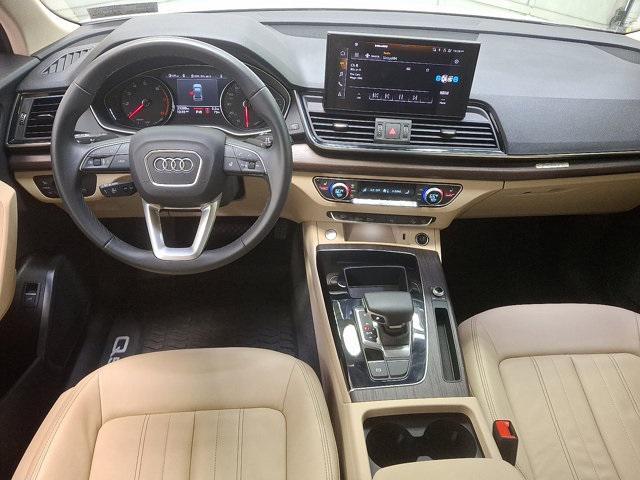 Photo of 2023 Ibis White Audi Q5