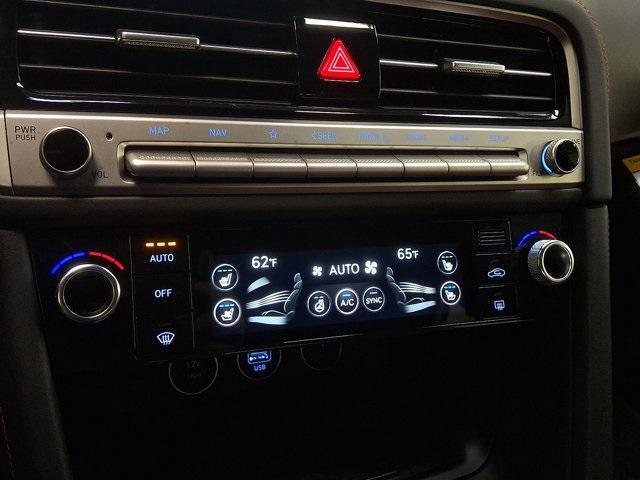 Photo of 2025 Uyuni White Genesis G70