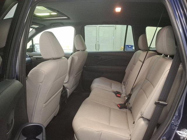 Photo of 2023 Obsidian Honda Passport