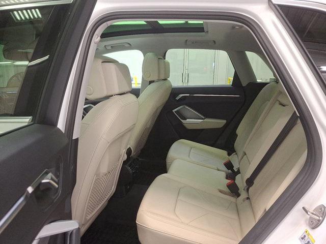 Photo of 2022 Ibis White Audi Q3