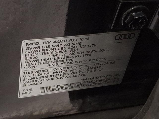 Photo of 2019 Night Black Audi Q7