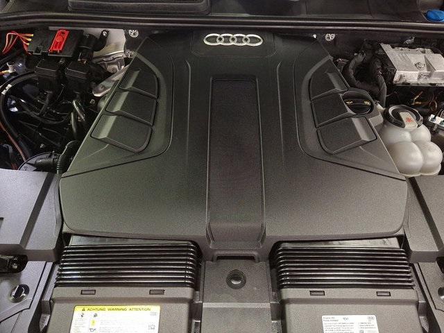 Photo of 2019 Night Black Audi Q7
