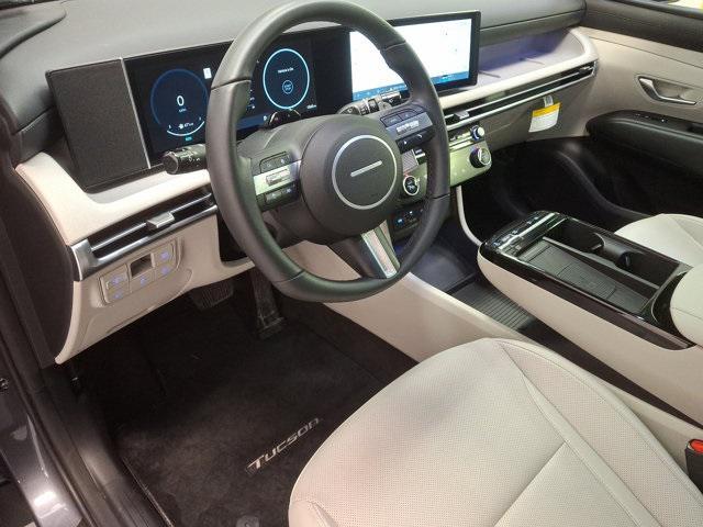 Photo of 2025 Titan Gray Hyundai TUCSON Hybrid