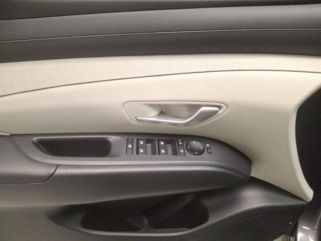 Photo of 2025 Titan Gray Hyundai TUCSON Hybrid