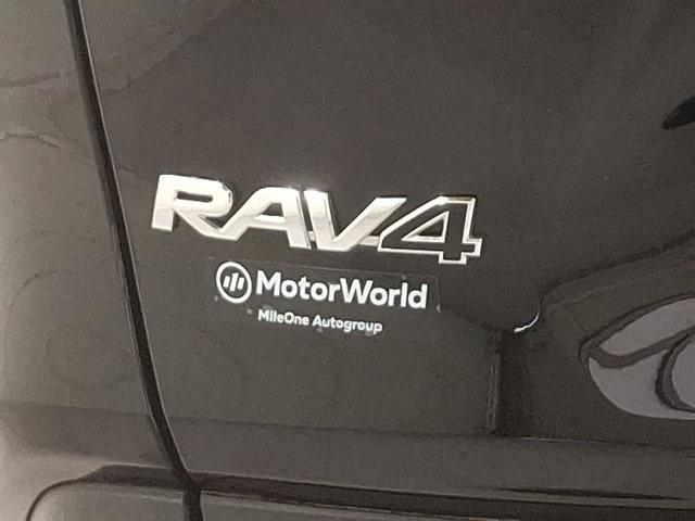 Photo of 2022 Midnight Black Metallic Toyota RAV4