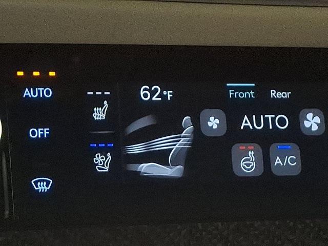 Photo of 2026 Ceres Blue Genesis GV70