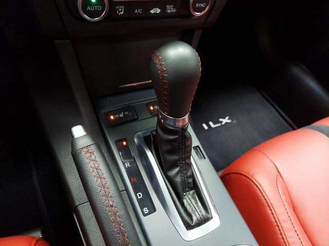 Photo of 2020 White Acura ILX