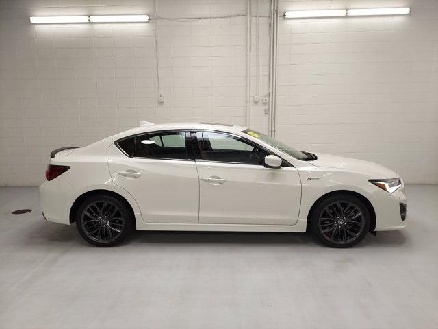 Photo of 2020 White Acura ILX