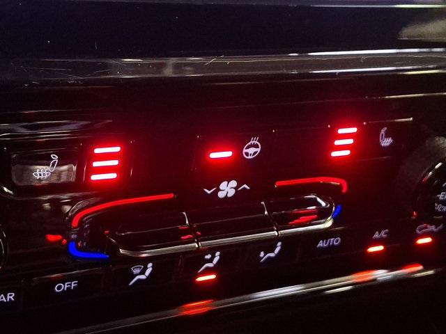 Photo of 2023 Silver Zynith Jeep Grand Cherokee L