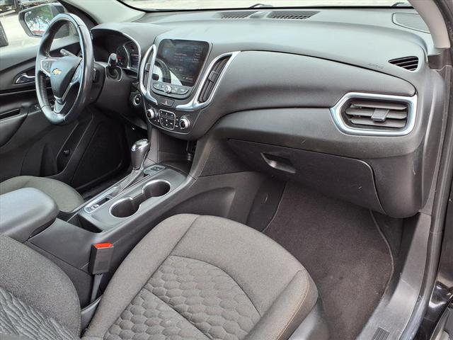 Photo of 2019 Mosaic Black Metallic Chevrolet Equinox