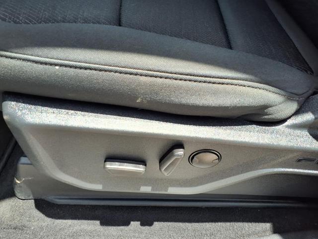 Photo of 2023 Oxford White Ford F-150
