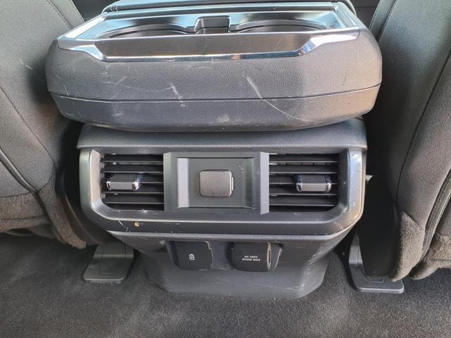 Photo of 2023 Oxford White Ford F-150
