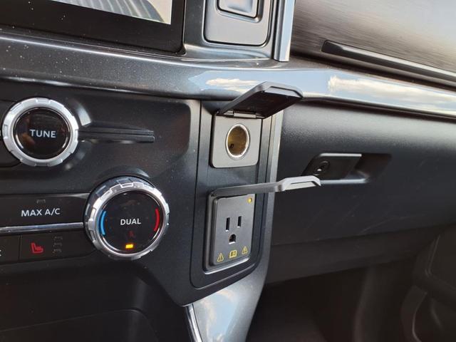 Photo of 2023 Oxford White Ford F-150