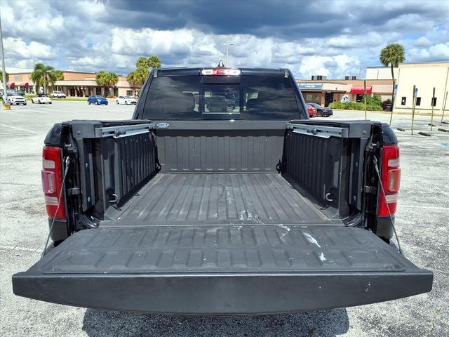 Photo of 2019 Diamond Black Crystal Pearlcoat RAM 1500