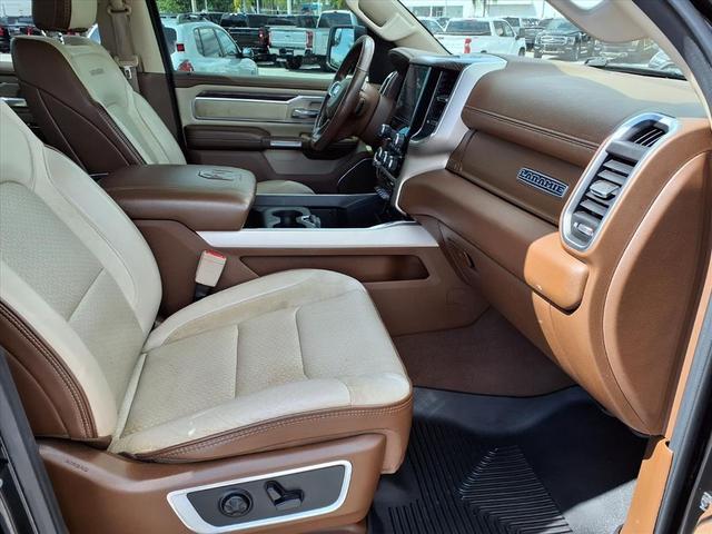 Photo of 2019 Diamond Black Crystal Pearlcoat RAM 1500