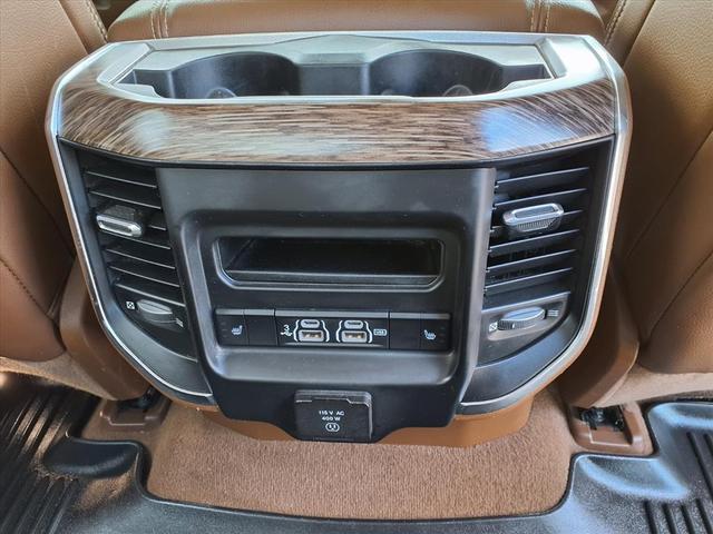 Photo of 2019 Diamond Black Crystal Pearlcoat RAM 1500