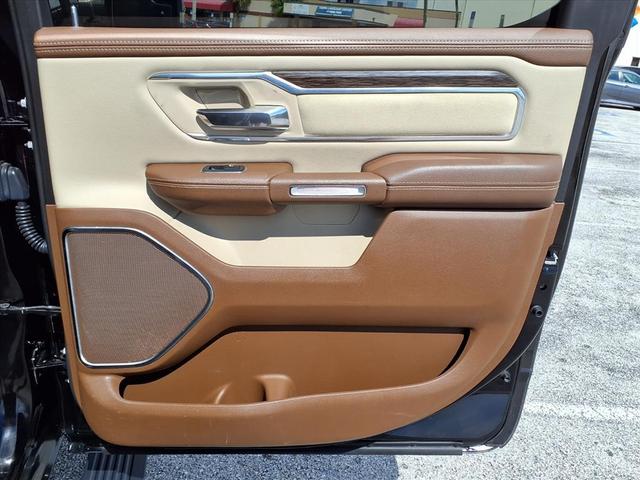 Photo of 2019 Diamond Black Crystal Pearlcoat RAM 1500