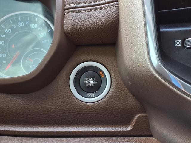 Photo of 2019 Diamond Black Crystal Pearlcoat RAM 1500