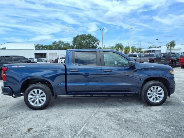 Photo of 2022 Blue Chevrolet Silverado 1500