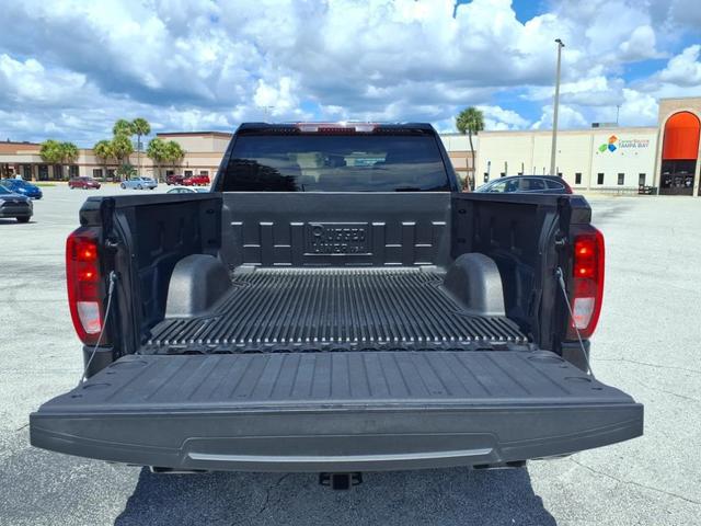 Photo of 2024 Onyx Black GMC Sierra 1500