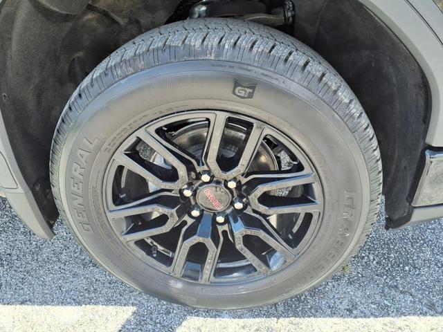 Photo of 2024 Onyx Black GMC Sierra 1500