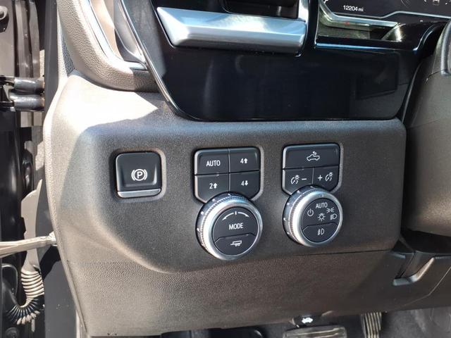 Photo of 2024 Onyx Black GMC Sierra 1500