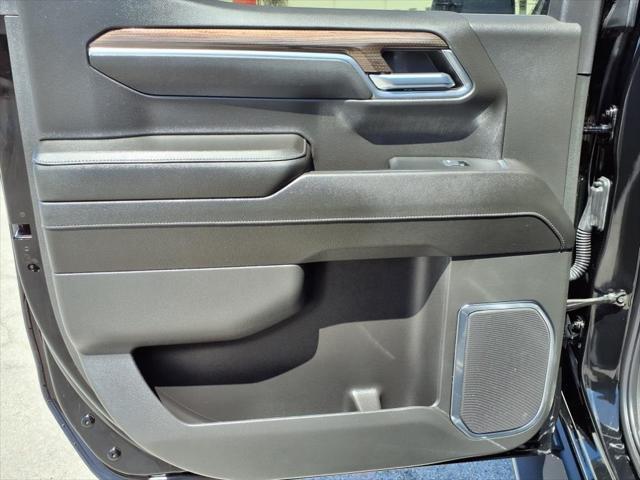 Photo of 2024 Black Chevrolet Silverado 1500