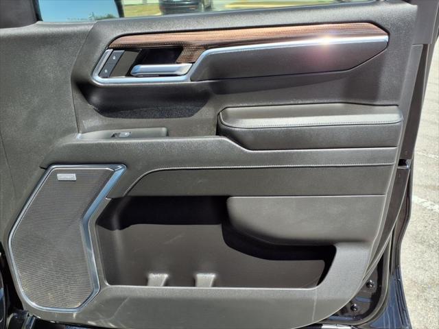 Photo of 2024 Black Chevrolet Silverado 1500