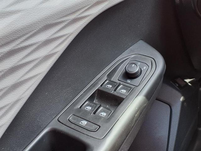 Photo of 2022 Platinum Gray Metallic Volkswagen Taos