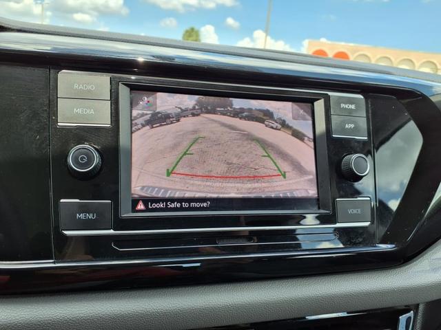 Photo of 2022 Platinum Gray Metallic Volkswagen Taos