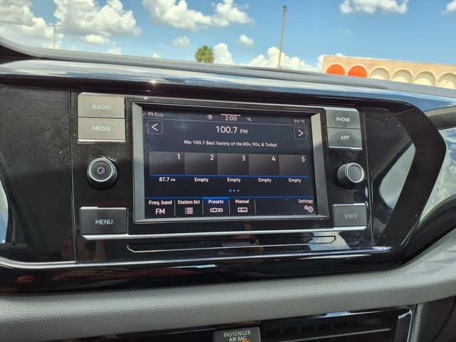 Photo of 2022 Platinum Gray Metallic Volkswagen Taos