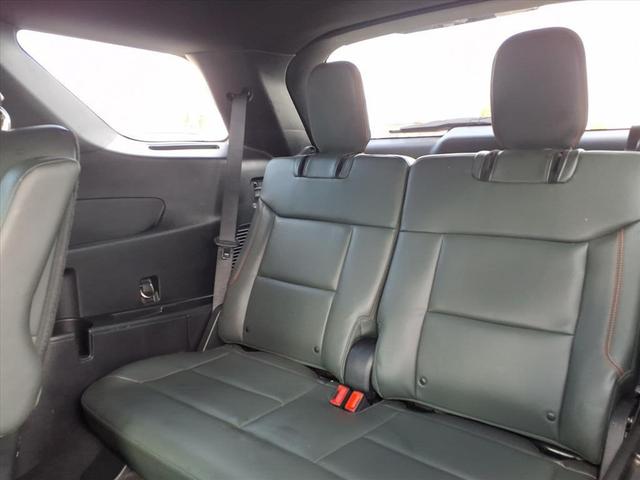 Photo of 2022 Iconic Silver Metallic Ford Explorer