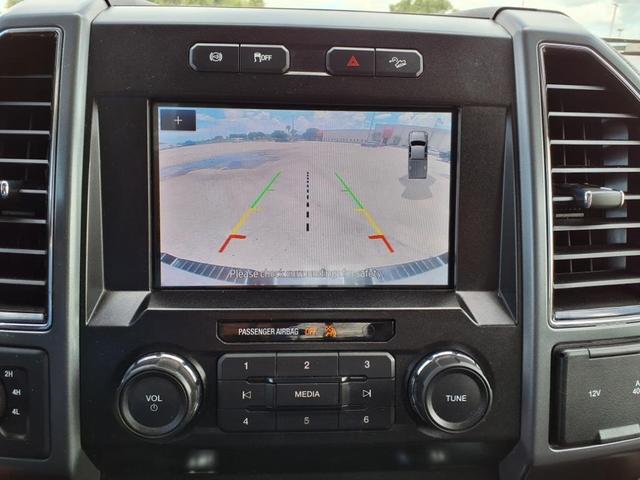Photo of 2022 Oxford White Ford F-250