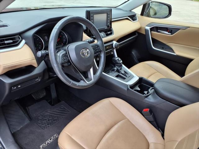 Photo of 2020 Gray Toyota RAV4
