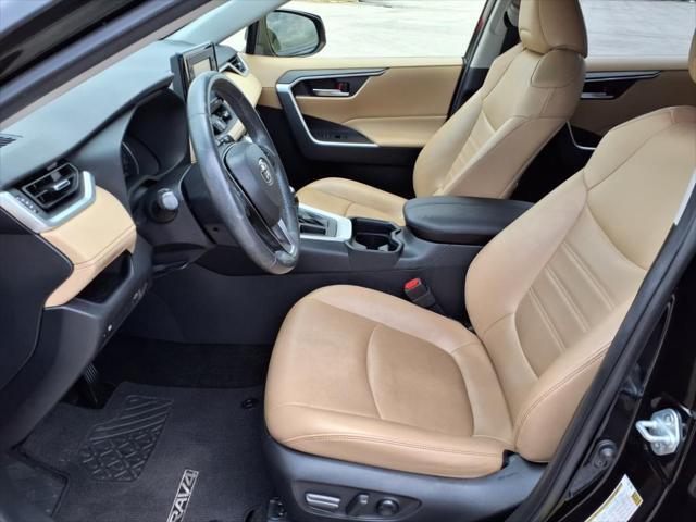 Photo of 2020 Gray Toyota RAV4