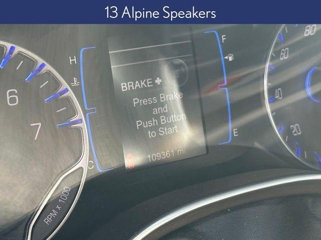 Photo of 2017 Velvet Red Pearlcoat Chrysler Pacifica