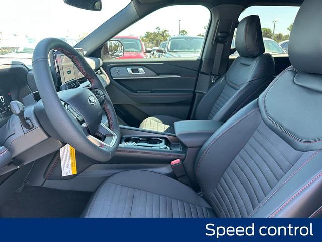 Photo of 2025 Star White Ford Explorer