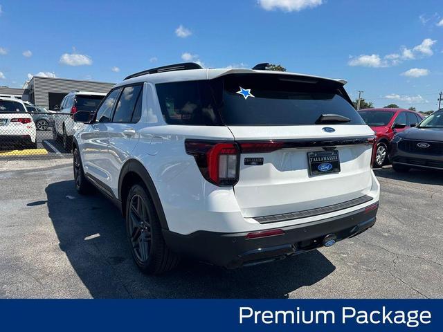 Photo of 2025 Star White Ford Explorer