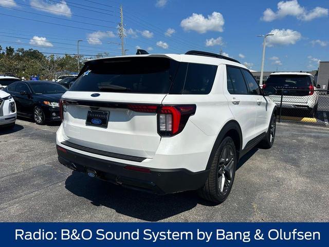 Photo of 2025 Star White Ford Explorer