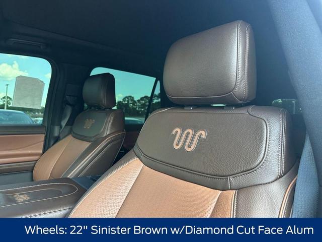 Photo of 2025 Agate Black Metallic Ford Expedition Max