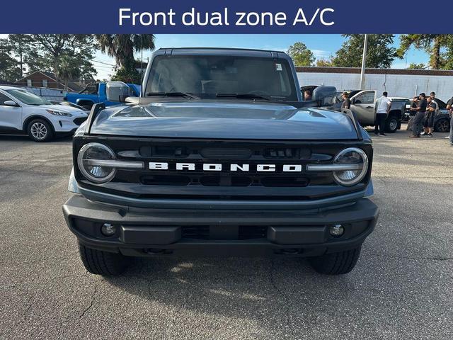 Photo of 2024 Azure Gray Metallic Ford Bronco