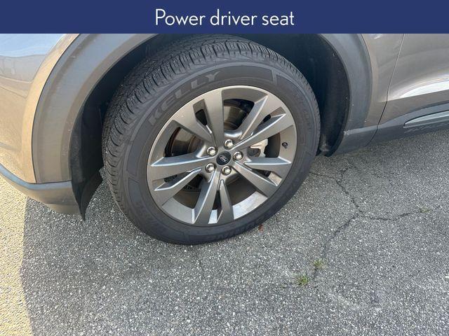 Photo of 2021 Stone Gray Metallic Ford Explorer