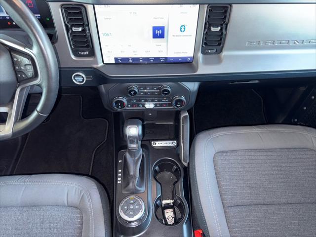 Photo of 2022 Oxford White Ford Bronco