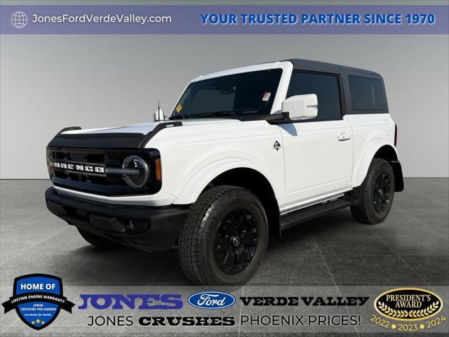 Photo of 2022 Oxford White Ford Bronco