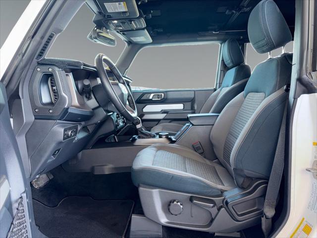 Photo of 2022 Oxford White Ford Bronco