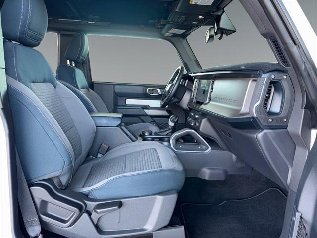 Photo of 2022 Oxford White Ford Bronco