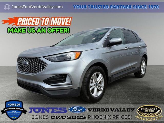 Photo of 2024 Silver Metallic Ford Edge
