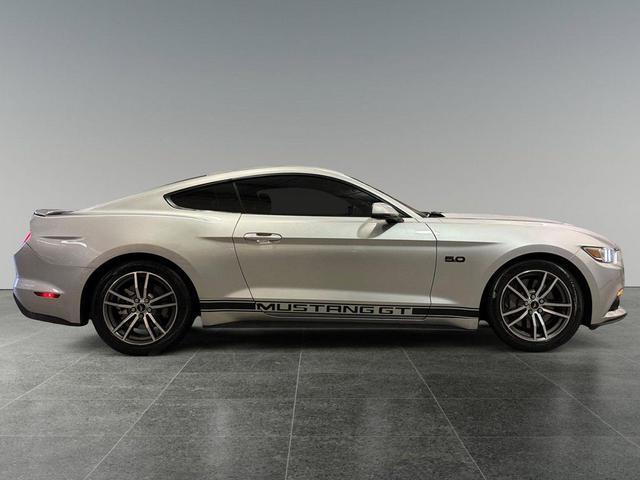Photo of 2016 Ingot Silver Ford Mustang