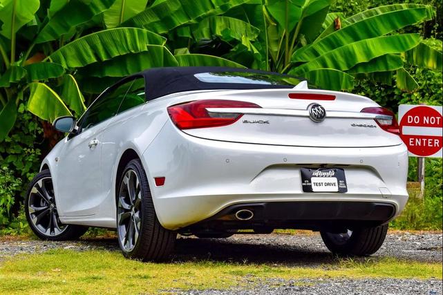 Photo of 2016 Summit White Buick Cascada