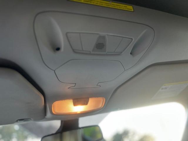 Photo of 2020 Frozen White Ford Transit Connect